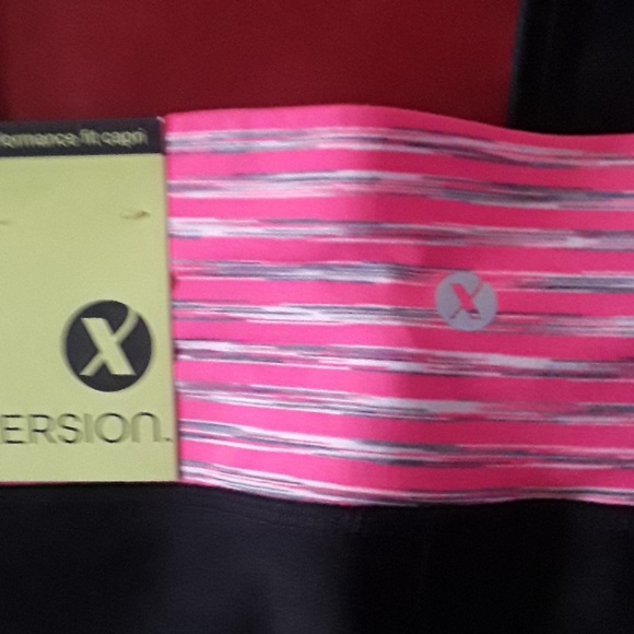 Xersion Sport Capri Pants - Picture 6 of 7